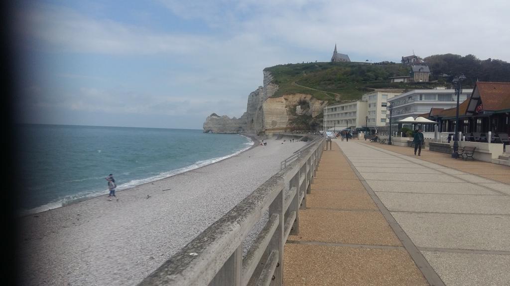 Bed and Breakfast Les Galets Bleus Étretat Zewnętrze zdjęcie